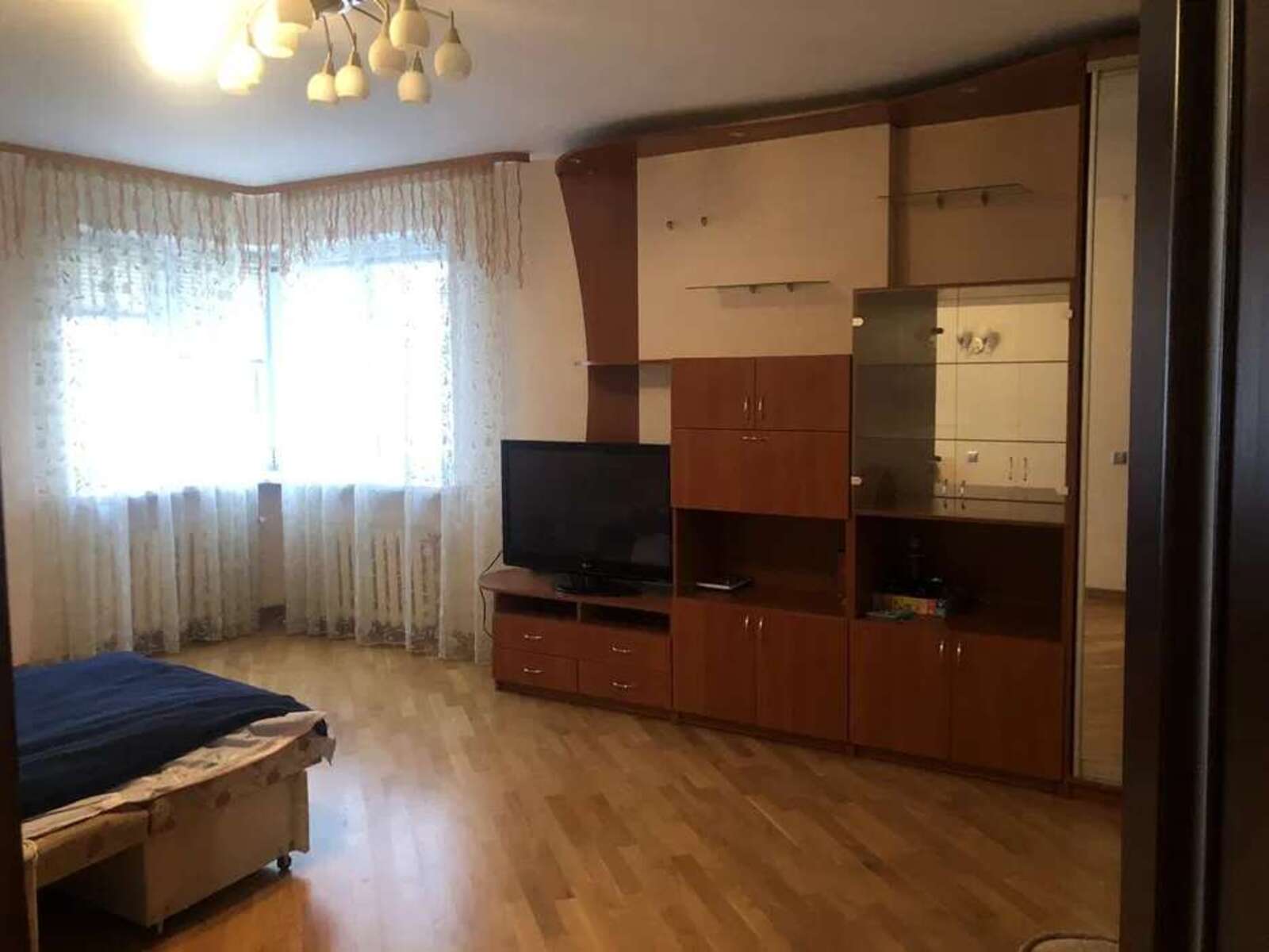 Здається квартира Київ, Дарницький, Позняки, ул. Александра Мишуги, 8, м. Осокорки фото 1 Здається квартира Київ, Дарницький, Позняки, ул. Александра Мишуги, 8, м. Осокорки фото 1