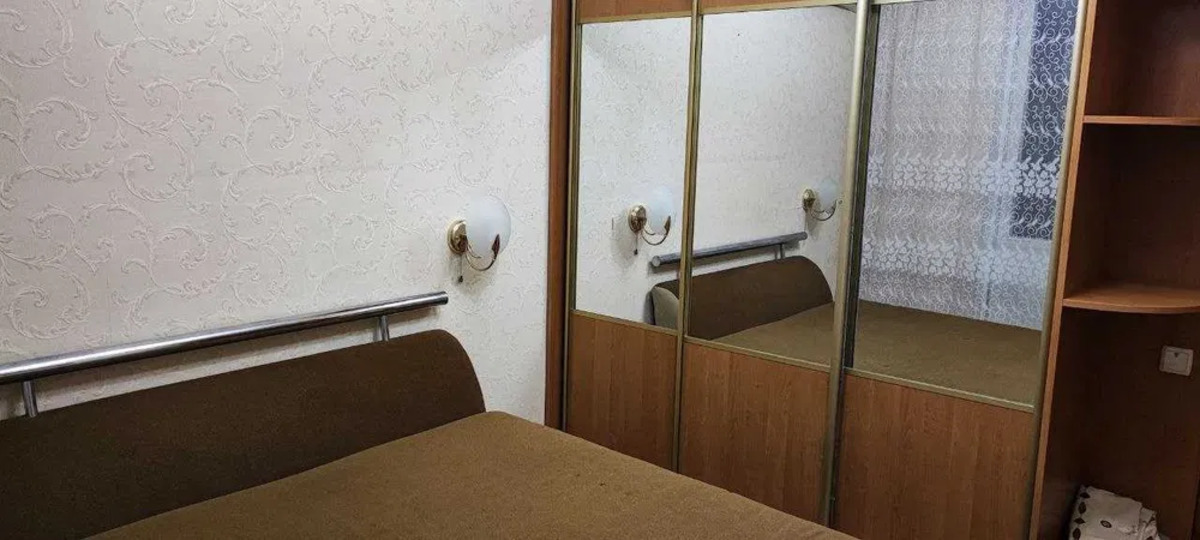 2к метро Лівобережна фото 1 2к метро Лівобережна фото 1