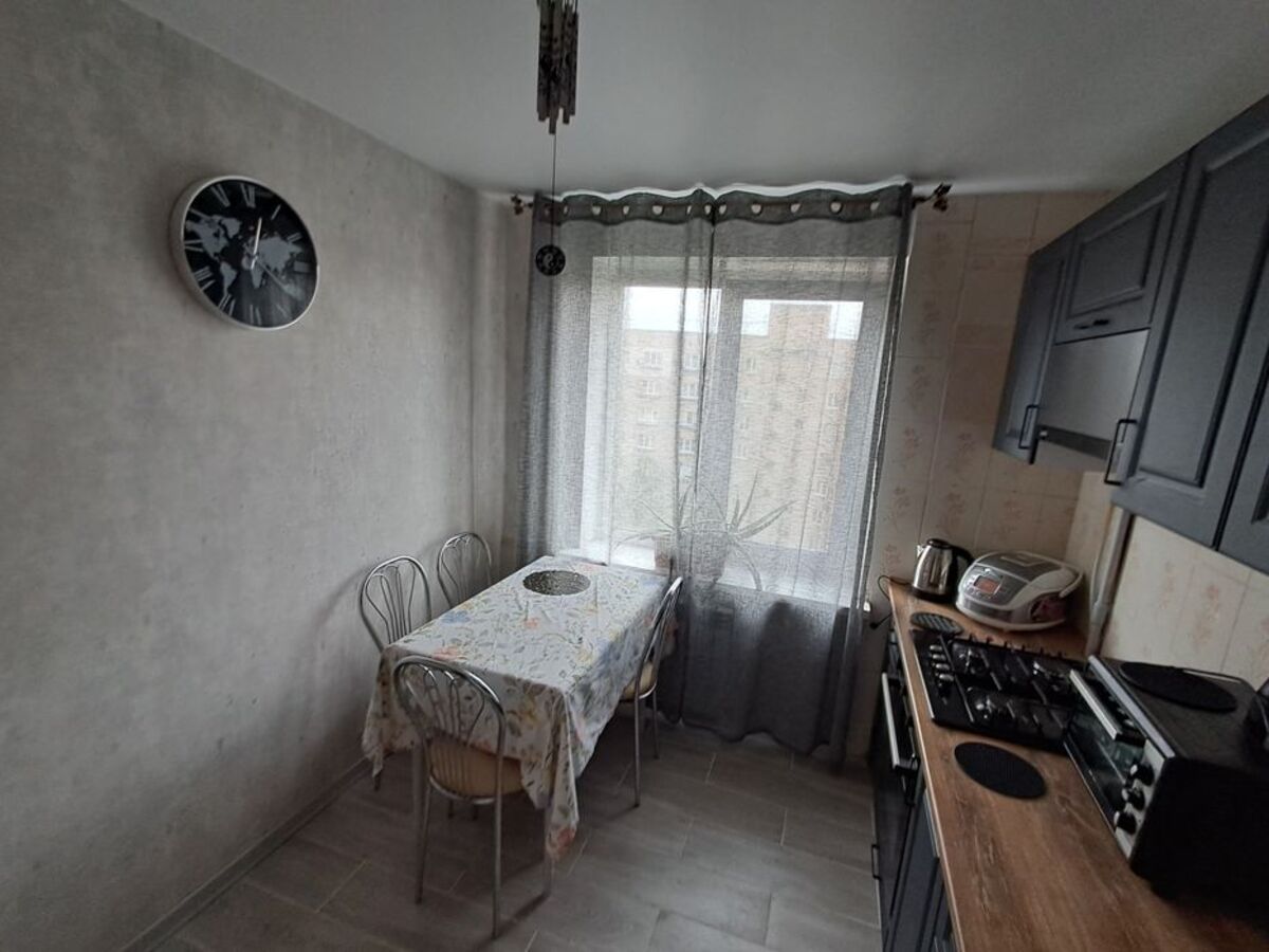 2к метро Деміївська фото 1 2к метро Деміївська фото 1