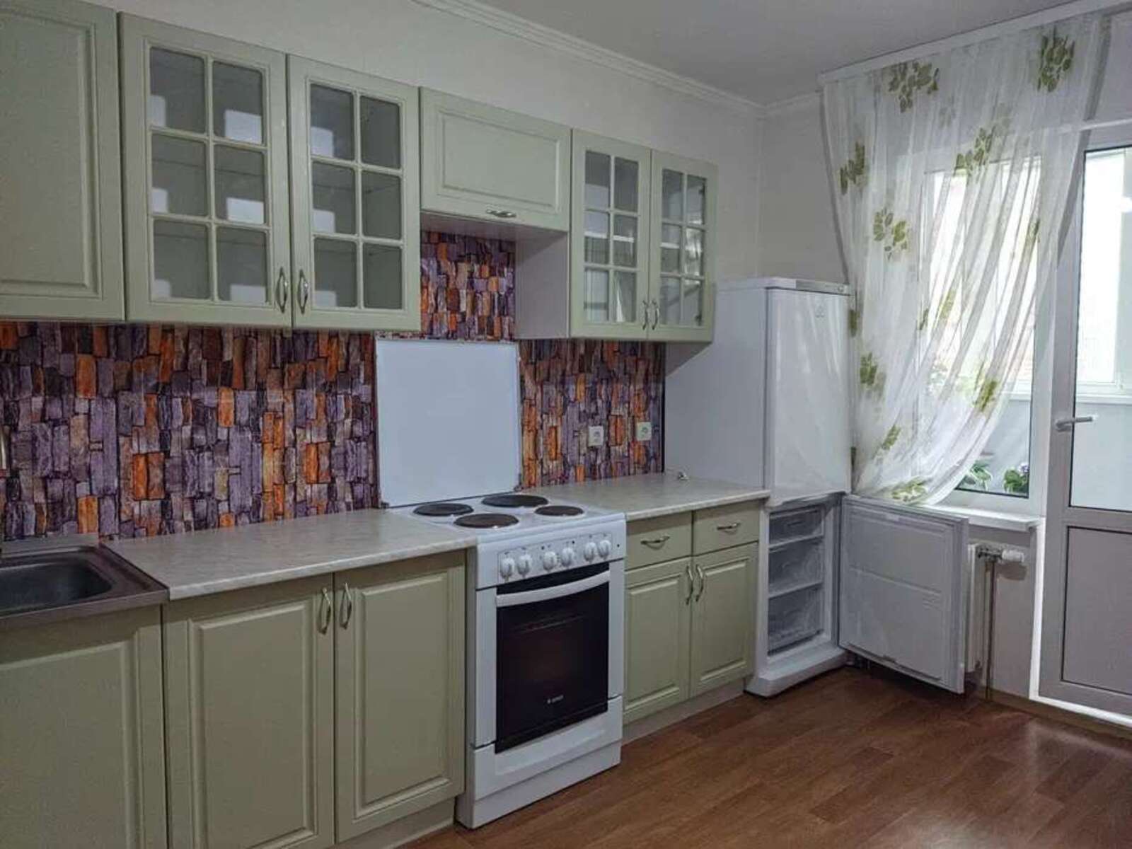 Здається квартира Київ, Дарницький, Позняки, ул. Бориса Гмыри, 14б, м. Осокорки фото 1 Здається квартира Київ, Дарницький, Позняки, ул. Бориса Гмыри, 14б, м. Осокорки фото 1