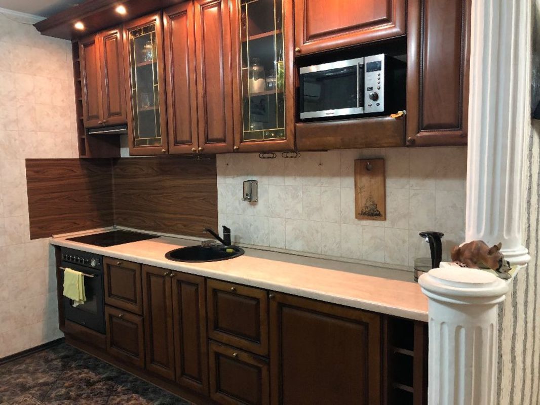 Аренда комфортной 1к. кв. 43 м² возле метро фото 1 Аренда комфортной 1к. кв. 43 м² возле метро фото 1