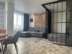 1   쳿  West House  4