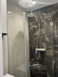 1   쳿  West House  12