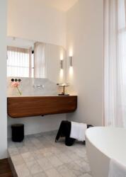 2� � �� River Stone ���� 11