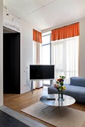 2� � �� Riverstone ���� 5