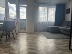 1   쳿  West House  5