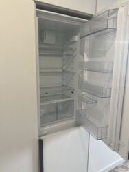 1   쳿  West House  2