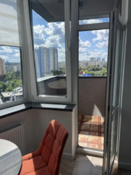 1   쳿  West House  7