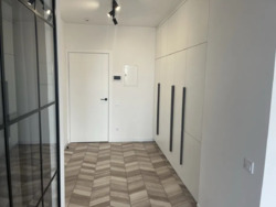 1   쳿  West House  10