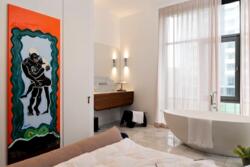 2� � �� River Stone ���� 9