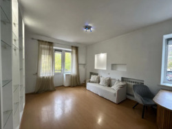 2к метро Університет фото 6 2к метро Університет фото 6