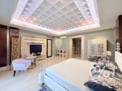 ����� 200 �2 �������� � �������� �� ��������� 27� ���� 14