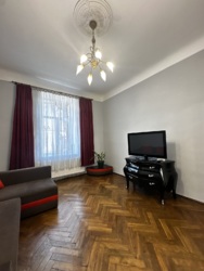 Здається квартира Івано-Франківська, Івано-Франківськ, Центр, Залізнична вул., 14 фото 3 Здається квартира Івано-Франківська, Івано-Франківськ, Центр, Залізнична вул., 14 фото 3