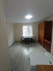 Здам окрему гостинку біля метро Ак. Павлова ремонт, меблі й техніка. фото 5 Здам окрему гостинку біля метро Ак. Павлова ремонт, меблі й техніка. фото 5