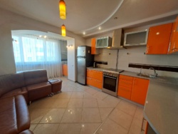 Оренда 2-рівневої квартири з гаражем по вул.Рєпіна, Канада фото 12 Оренда 2-рівневої квартири з гаражем по вул.Рєпіна, Канада фото 12