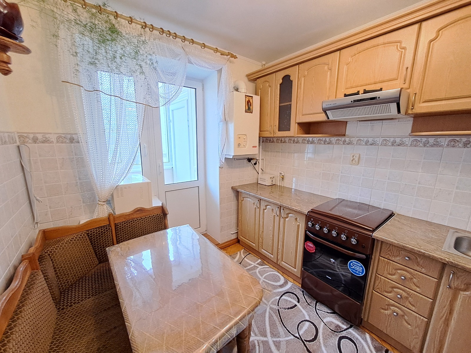 ������ 2� �������� �� ���. �. �������������, �������� ���� 1