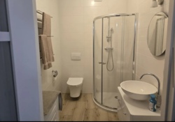 Оренда сучасної двокімнатної квартири в прицентральній частині міста фото 7 Оренда сучасної двокімнатної квартири в прицентральній частині міста фото 7