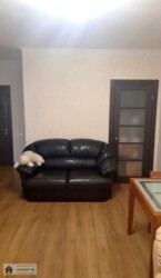    ,   . (), 25-, . ˳, ֳ 400 $  1