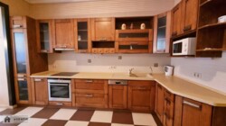   ,  , . , ֳ 30 000   7