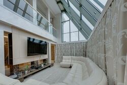   ,  . ( º), 11, . , ֳ 7 000 $  1