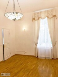 Здається квартира Історичний центр, Ярославів Вал вул., 16, м. Золоті ворота, Ціна 3 500 $ фото 1 Здається квартира Історичний центр, Ярославів Вал вул., 16, м. Золоті ворота, Ціна 3 500 $ фото 1