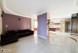    ,  . ( º), 11, . , ֳ 2 500 $  9