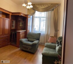   ,  ., . , ֳ 1 900 $  1