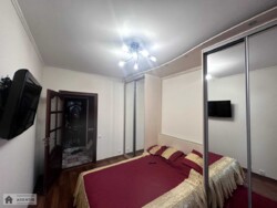   , ֳ 500 $  18