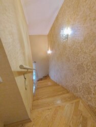   , , , г  3