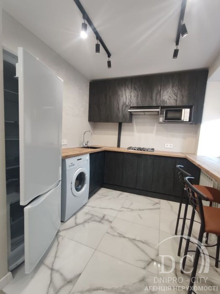 1-���� ��. ����� (�������), �.90, �����. ������, ����. 2/5 ���. ���� 1