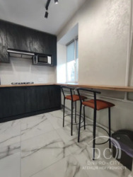 1-���� ��. ����� (�������), �.90, �����. ������, ����. 2/5 ���. ���� 2