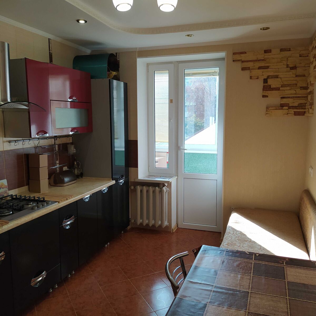 Здається 1-но кімнатна квартира, все є, гарний стан, р-н Центрального ринку фото 1 Здається 1-но кімнатна квартира, все є, гарний стан, р-н Центрального ринку фото 1