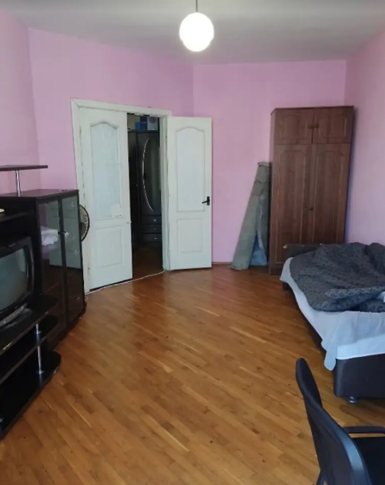 Здається 3-х кімнатна квартира. Р-н Поділля. Все є для проживання. фото 1 Здається 3-х кімнатна квартира. Р-н Поділля. Все є для проживання. фото 1