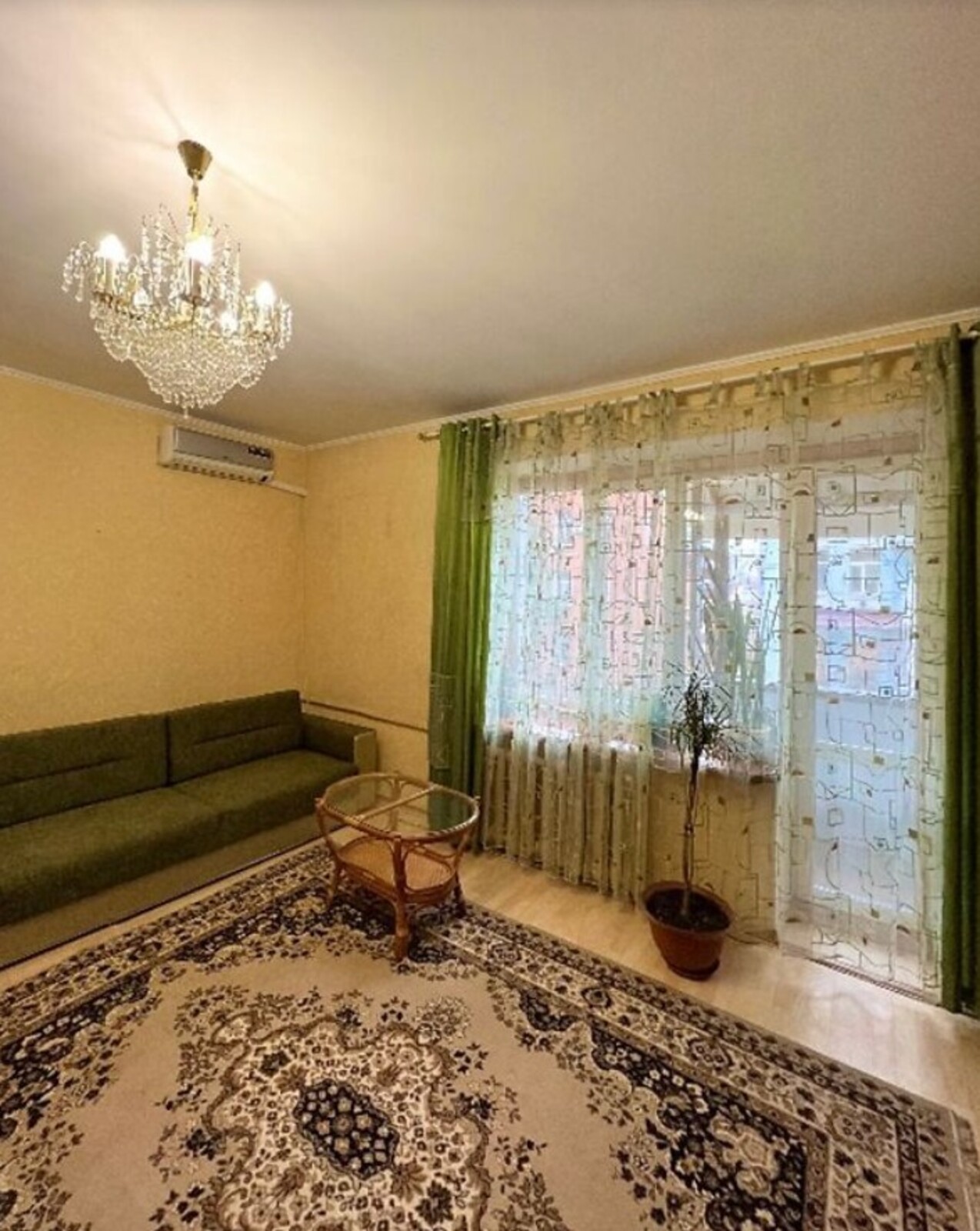 Оренда 3-кімнатної квартири в центрі. Гарний житловий стан фото 1 Оренда 3-кімнатної квартири в центрі. Гарний житловий стан фото 1