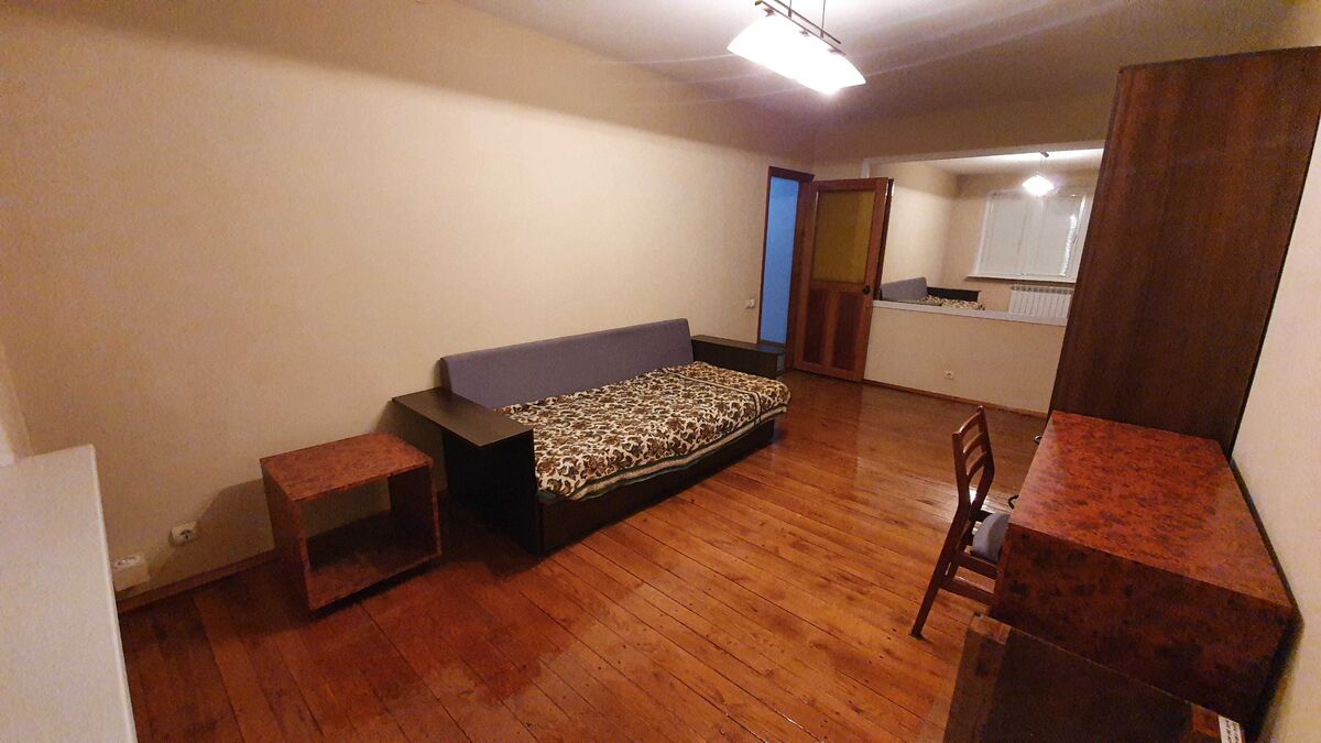 Здається 3-х кімнатна квартира (р-н Князів Коріатовичів) нормальний житловий стан фото 1 Здається 3-х кімнатна квартира (р-н Князів Коріатовичів) нормальний житловий стан фото 1