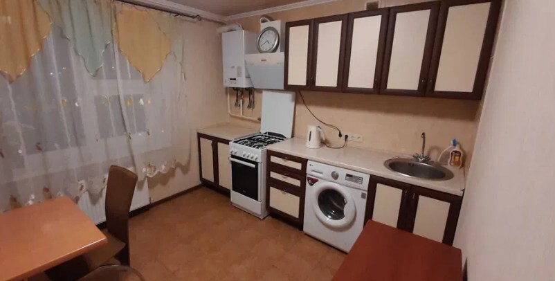 Здається 1-но кімнатна квартира. Р-н Вишенька. Гарний стан. Ремонт. Техніка фото 1 Здається 1-но кімнатна квартира. Р-н Вишенька. Гарний стан. Ремонт. Техніка фото 1