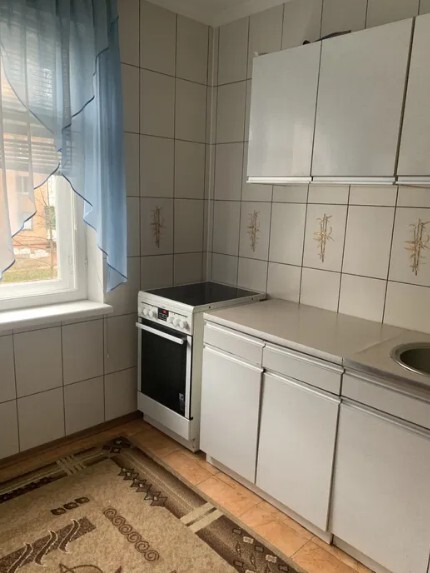 Здається 1-но кімнатна квартира. Р-н Слов'янка. Нормальний стан. Все є фото 1 Здається 1-но кімнатна квартира. Р-н Слов'янка. Нормальний стан. Все є фото 1