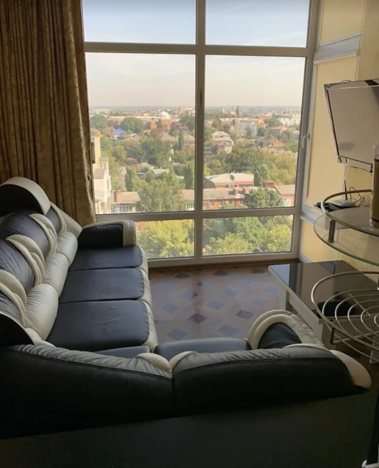 Довготривала оренда 1к квартири на вул. Степана Бандери фото 1 Довготривала оренда 1к квартири на вул. Степана Бандери фото 1