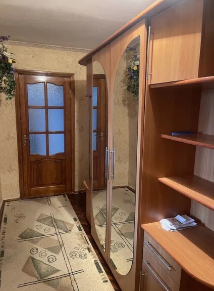  2-    -  , ,    .  1