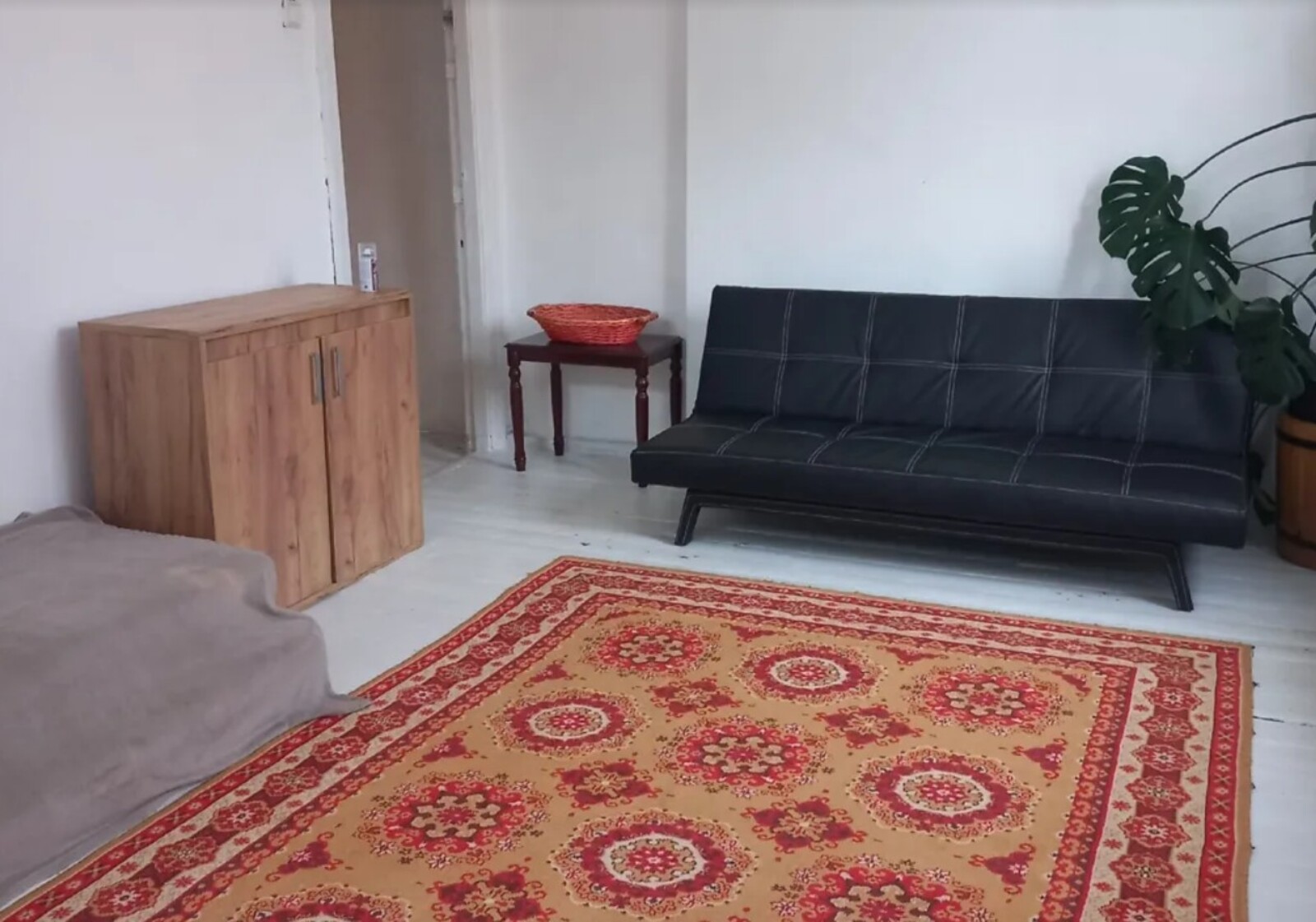 Здається 1-но кімнатна квартира в центрі міста. Житлова, все є. фото 1 Здається 1-но кімнатна квартира в центрі міста. Житлова, все є. фото 1