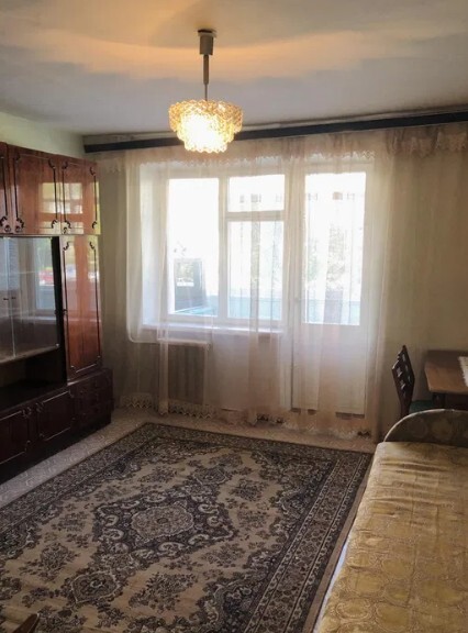 Здається 3-х кімнатна квартира. Р-н Вишенька. Простий житловий стан, все є для життя фото 1 Здається 3-х кімнатна квартира. Р-н Вишенька. Простий житловий стан, все є для життя фото 1