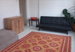 Здається 1-но кімнатна квартира в центрі міста. Житлова, все є. фото 1 Здається 1-но кімнатна квартира в центрі міста. Житлова, все є. фото 1