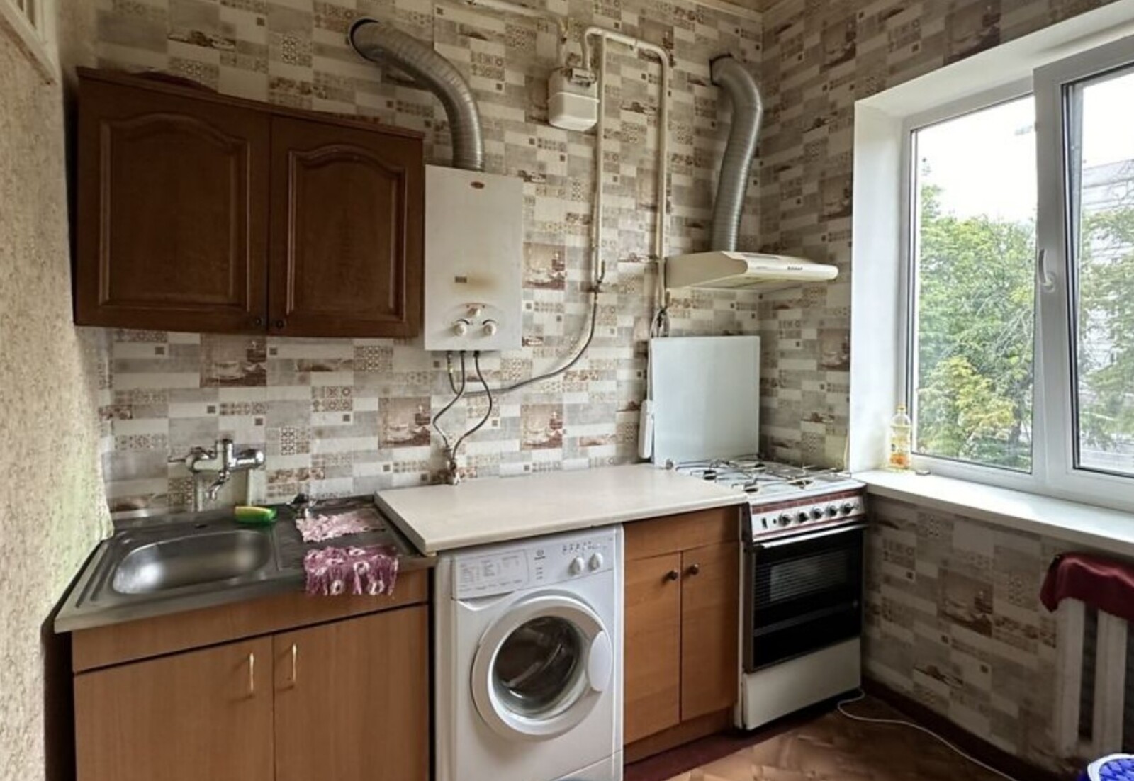 Здається в оренду 2-х кімнатна квартира р-ні нижня Слов'янка фото 1 Здається в оренду 2-х кімнатна квартира р-ні нижня Слов'янка фото 1