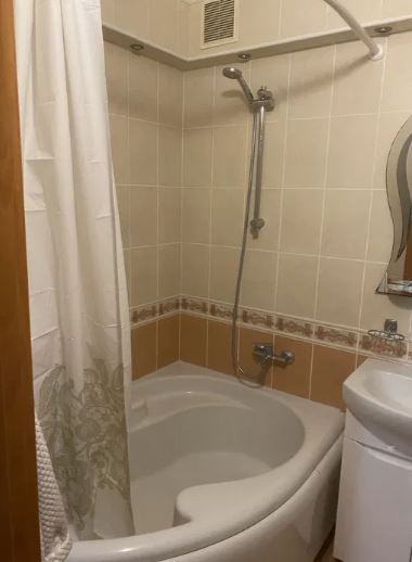 Здається 2-х кімнатна квартира в р-ні Вишенька. Добрий стан. фото 1 Здається 2-х кімнатна квартира в р-ні Вишенька. Добрий стан. фото 1