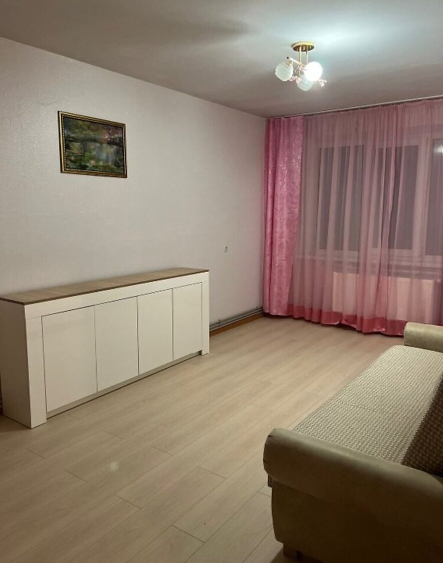 Здається 3-х кімнатна квартира (ринок Урожай) все є фото 1 Здається 3-х кімнатна квартира (ринок Урожай) все є фото 1