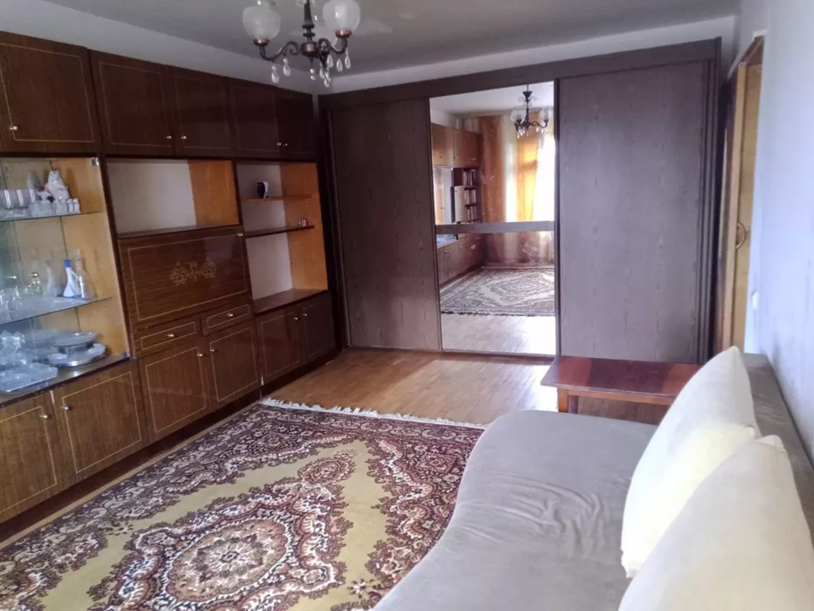 Оренда 1-кімнатної квартири. Простий стан, все є фото 1 Оренда 1-кімнатної квартири. Простий стан, все є фото 1