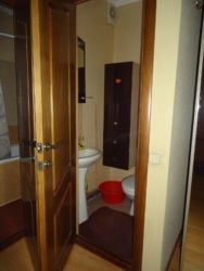 Здається 2-х кімнатна квартира на Поділлі, все є для життя, гарний стан фото 8 Здається 2-х кімнатна квартира на Поділлі, все є для життя, гарний стан фото 8