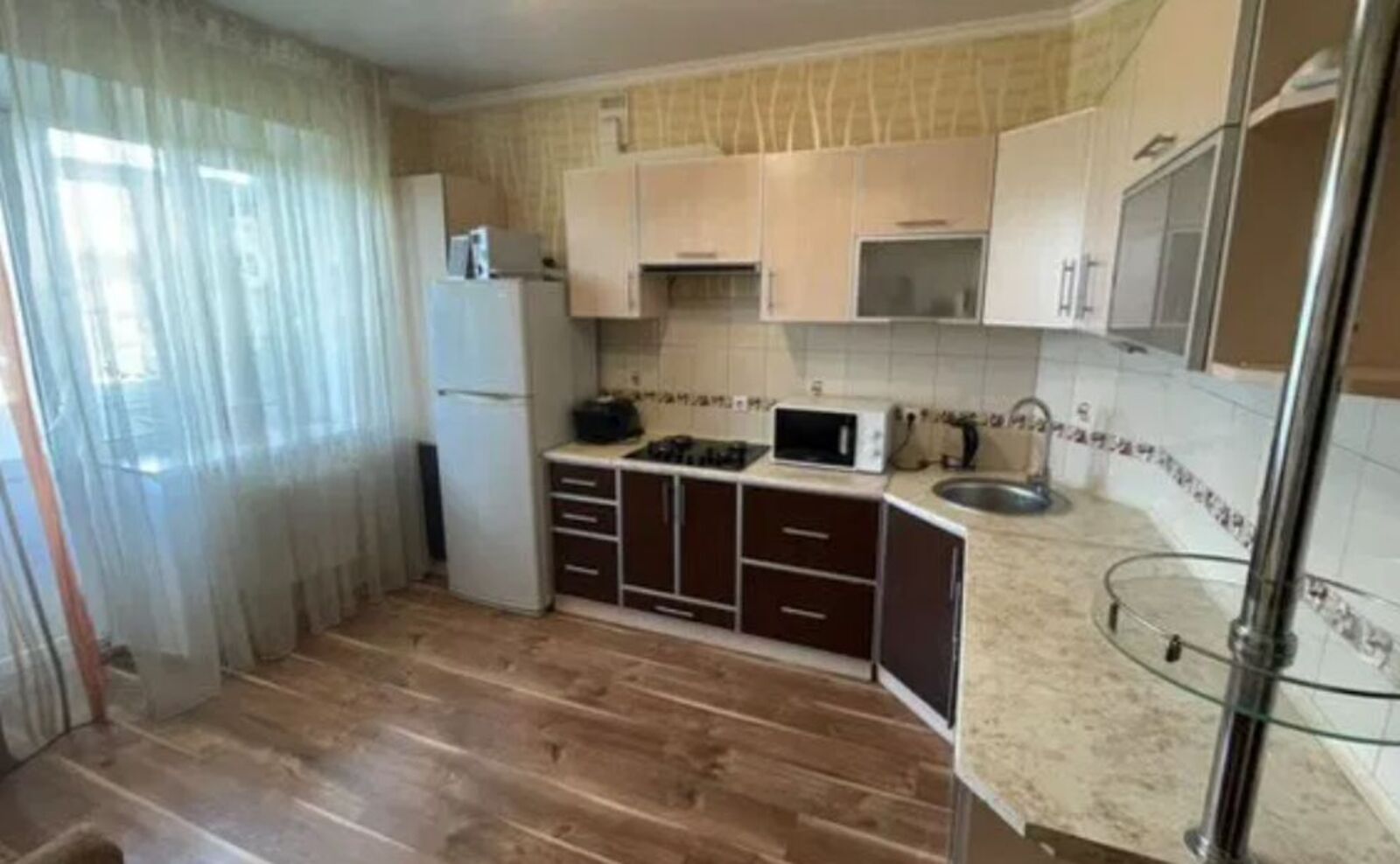 Здається 1-но кімнатна квартира в Центрі, гарний стан, все є. фото 1 Здається 1-но кімнатна квартира в Центрі, гарний стан, все є. фото 1