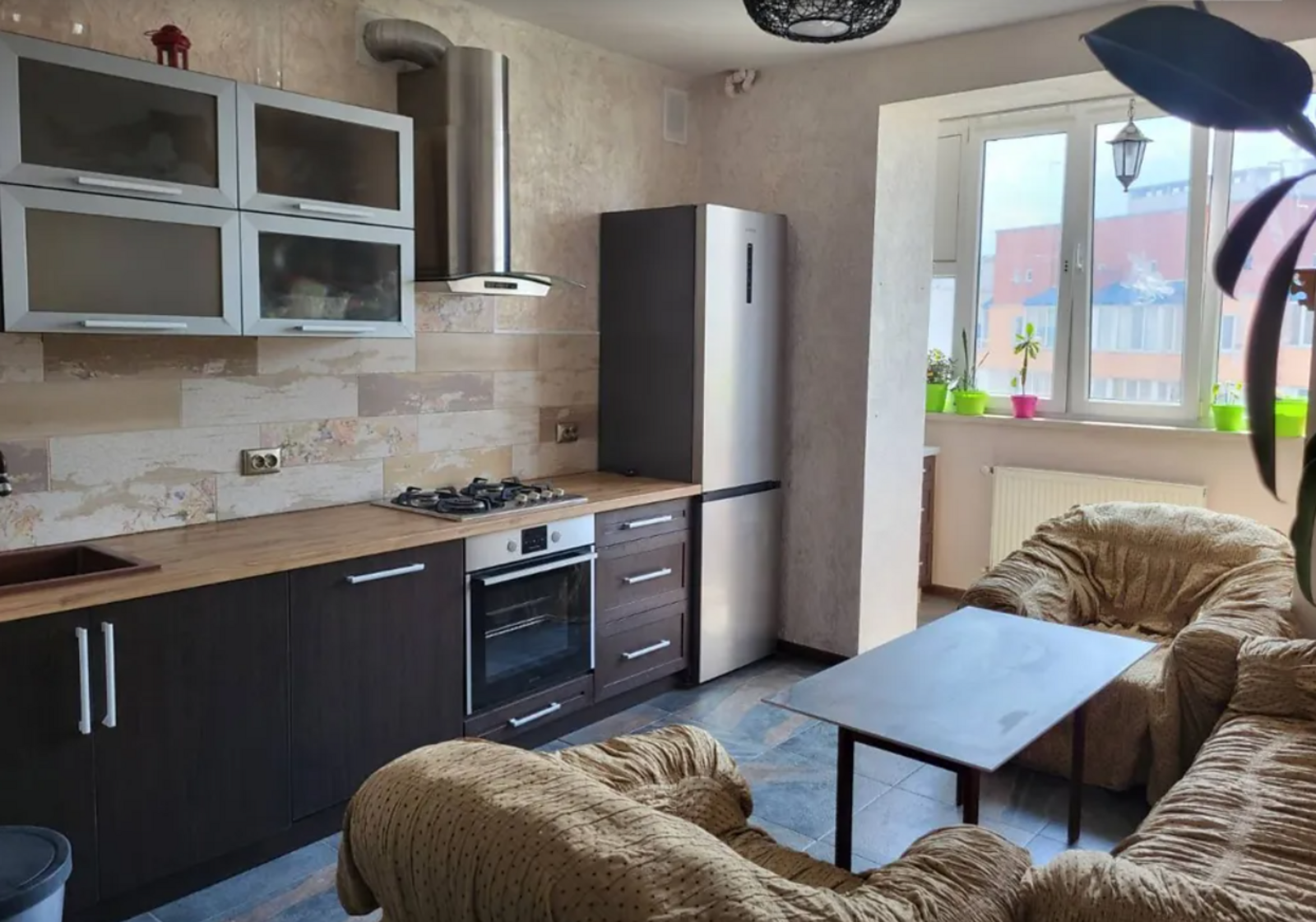 Оренда 2к квартири на вул. Свободи 8 Ленінський район фото 1 Оренда 2к квартири на вул. Свободи 8 Ленінський район фото 1