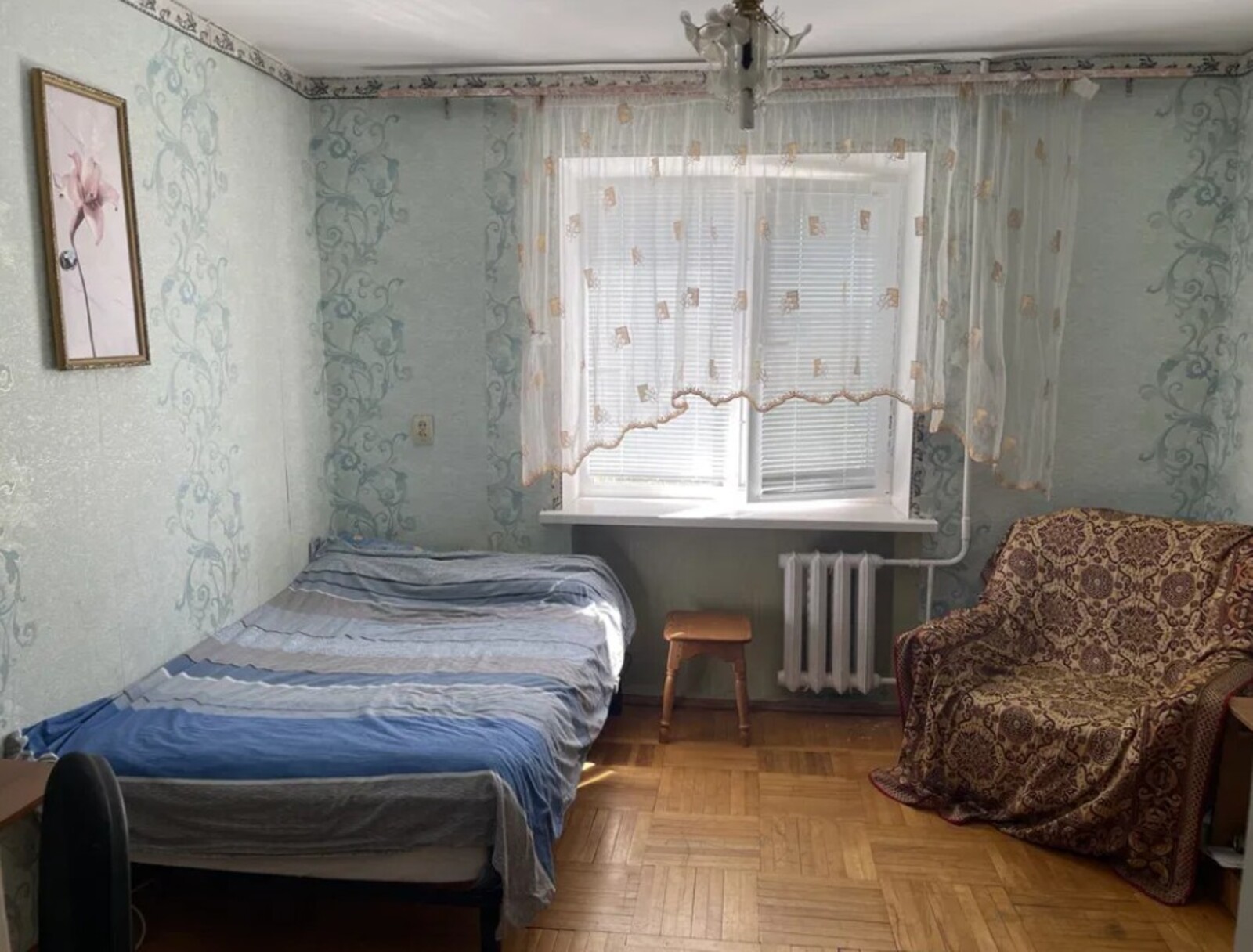 Здається 2-х кімнатна квартира в р-ні ринку Урожай, чиста охайна. фото 1 Здається 2-х кімнатна квартира в р-ні ринку Урожай, чиста охайна. фото 1